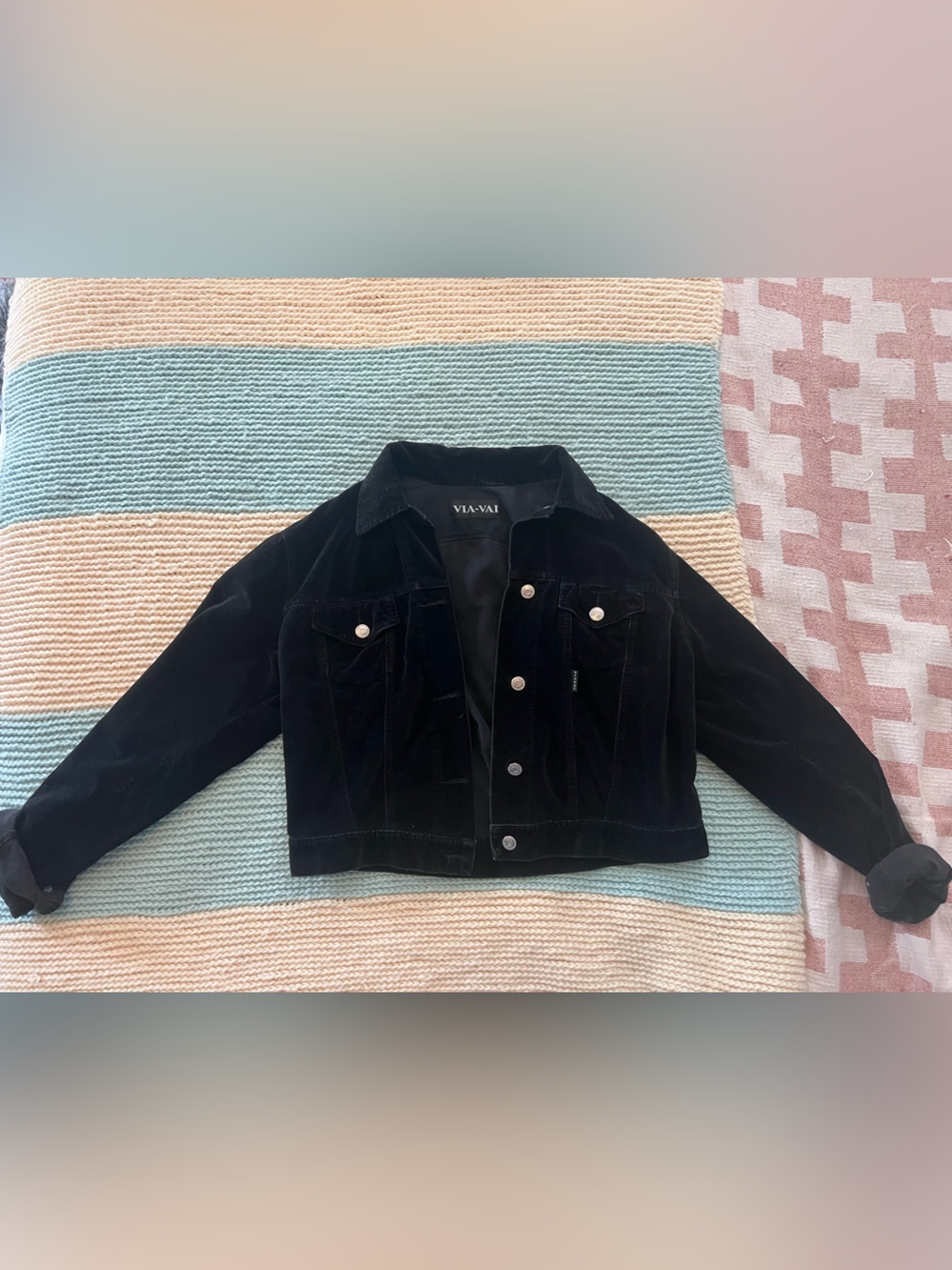 Vintage Women's Black Velvet Jacket